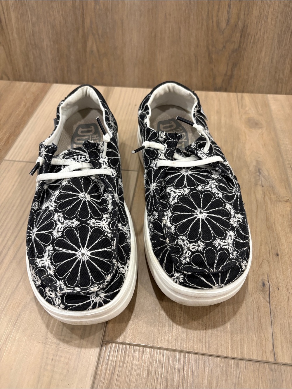 Hey Dude Wendy Rise Black and White Floral Embroidered Canvas Slip-On Loafers 8